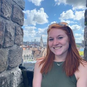 Meet your Posher, Jillian